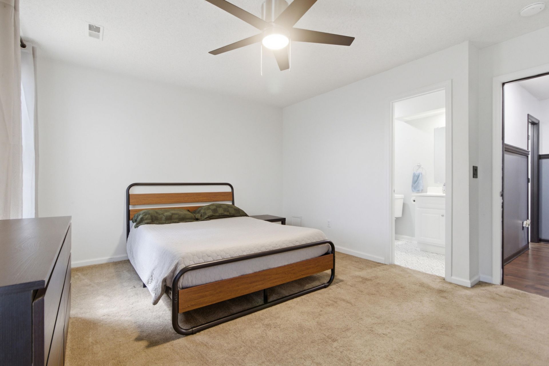 4784 Porter Drive Photo 14