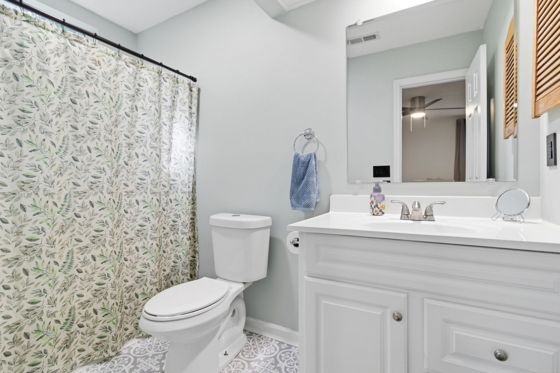 4784 Porter Drive Photo 15