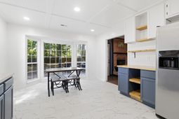 4784 Porter Drive photo 4