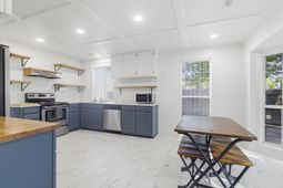 4784 Porter Drive photo 4