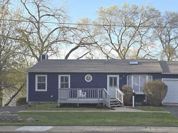607 Orchard Street , Antioch, IL 60002