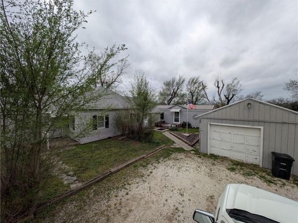 1282 1830th Street, Iola, KS 66749