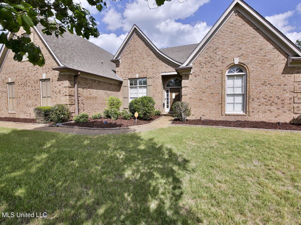 3800 Park Creek Drive, Southaven, MS 38672