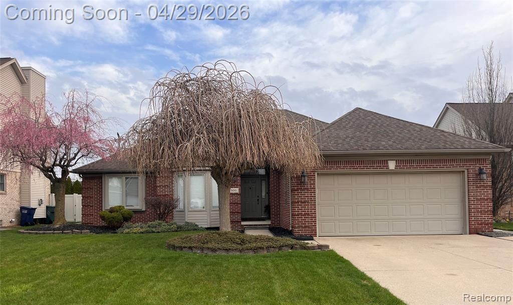 800 Saint Johns Boulevard, Lincoln Park, MI 48146 Main Photo