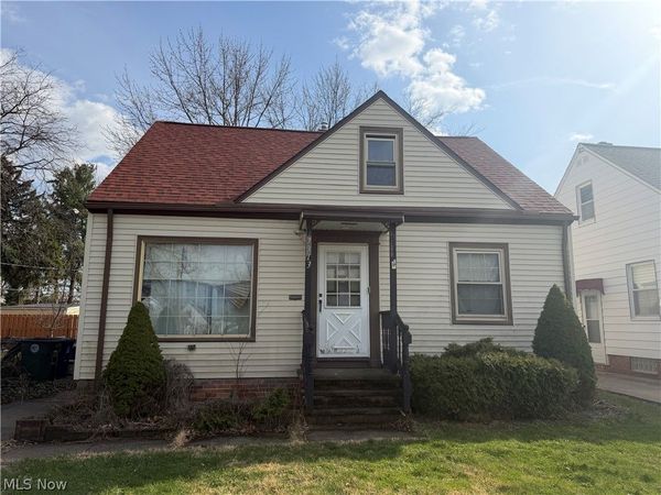 7313 Traymore Avenue , Brooklyn, OH 44144