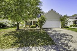 2225 Blakers Boulevard photo 4