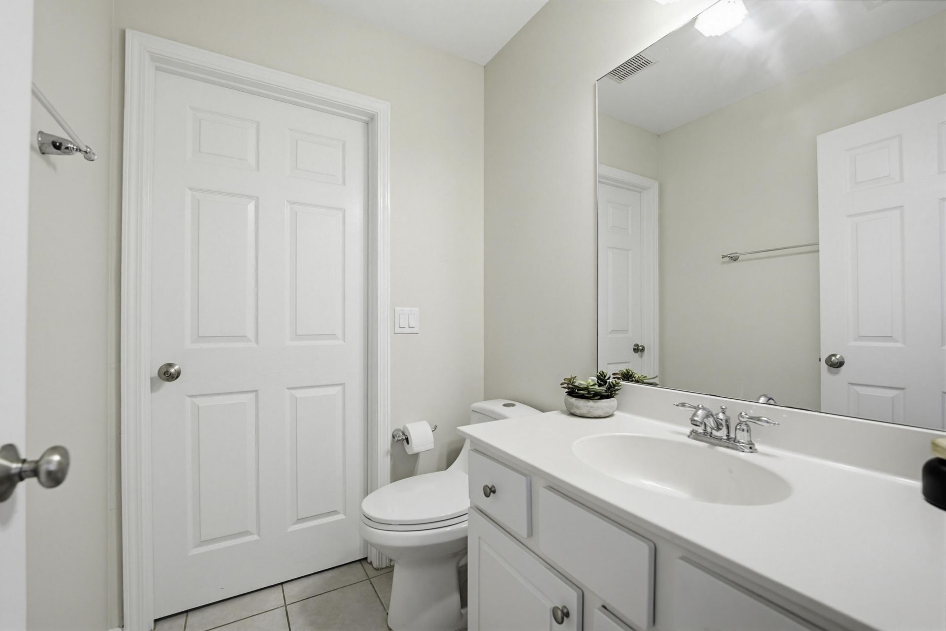 2225 Blakers Boulevard Photo 20