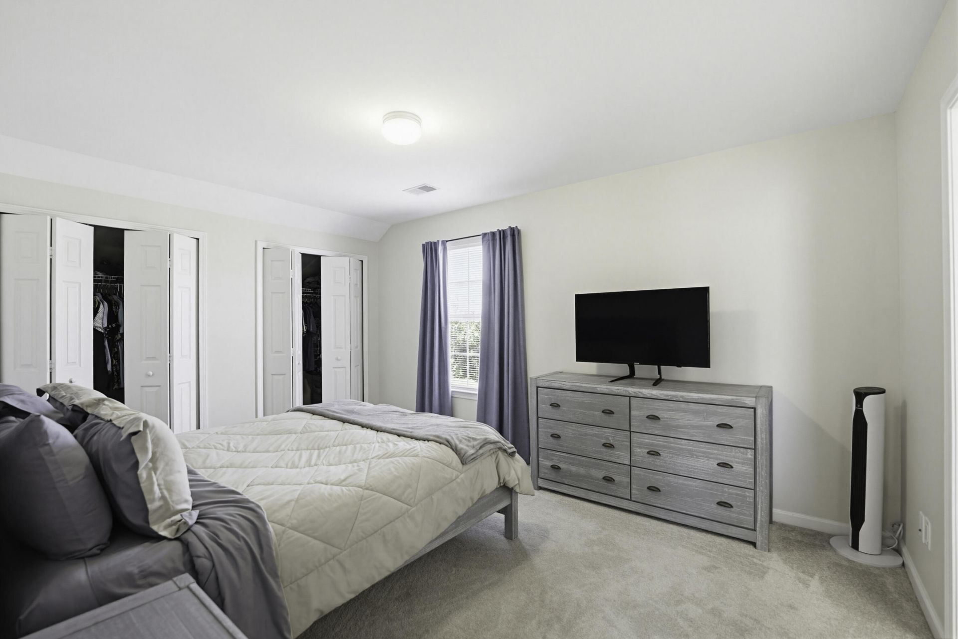 2225 Blakers Boulevard Photo 24