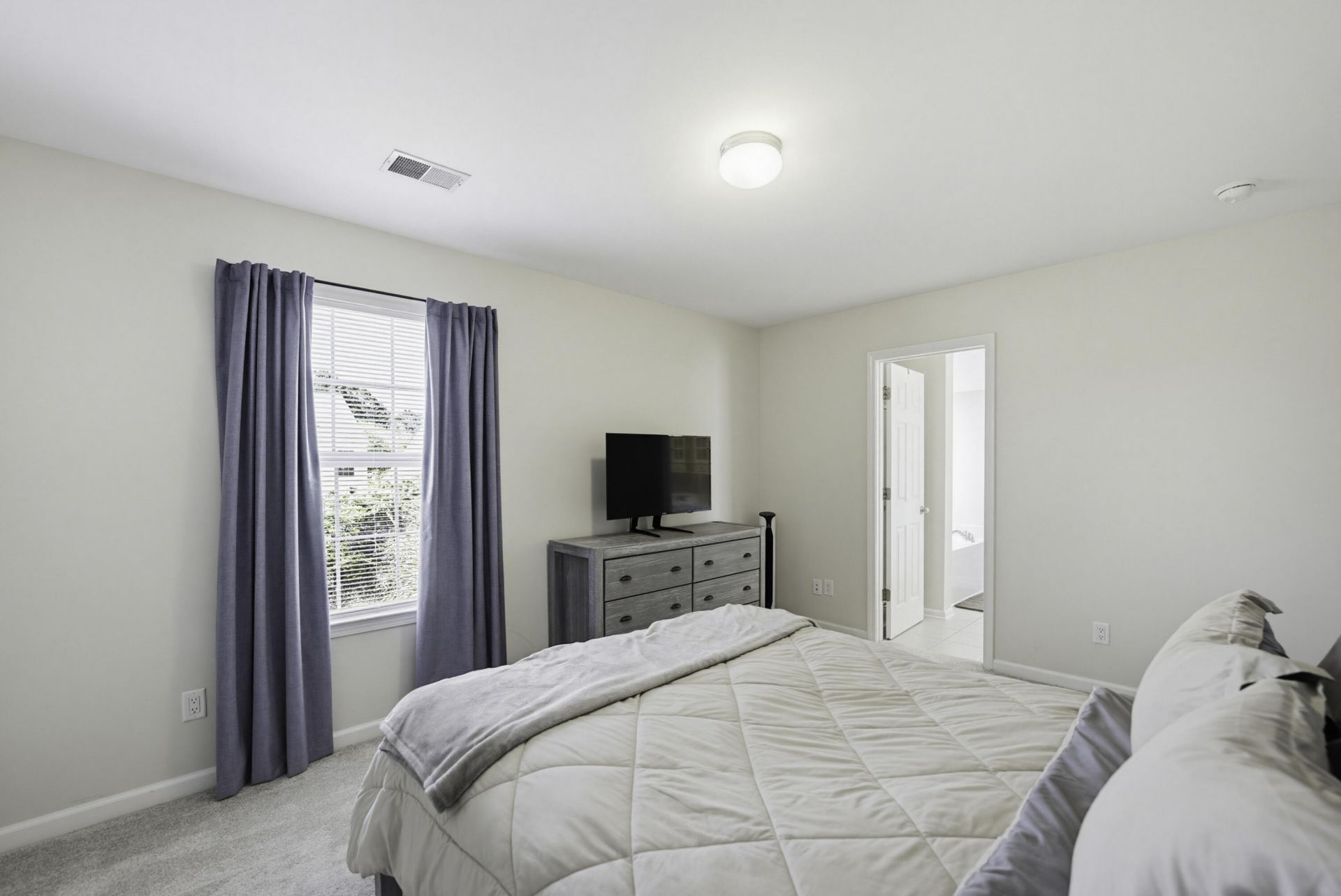 2225 Blakers Boulevard Photo 25