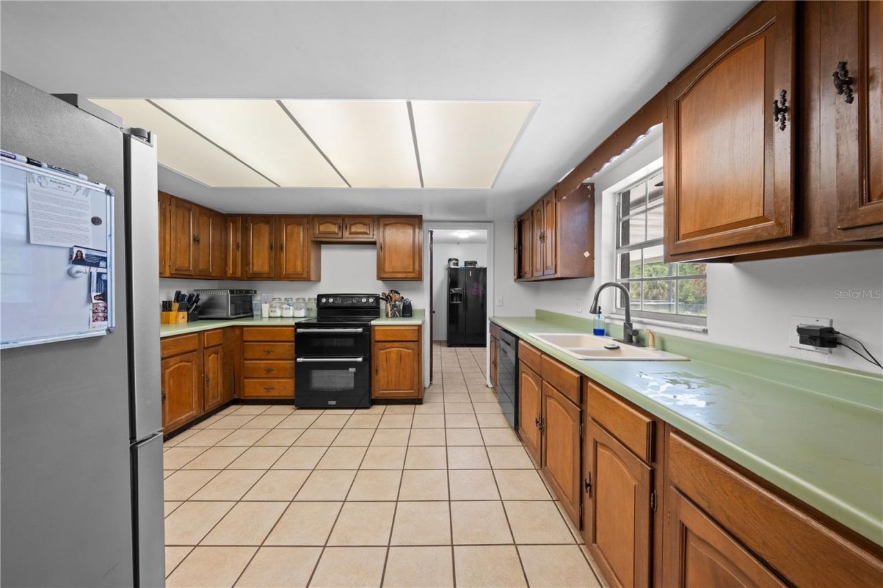 6570 Bay Shore Drive, Saint Cloud, FL 34771 Photo