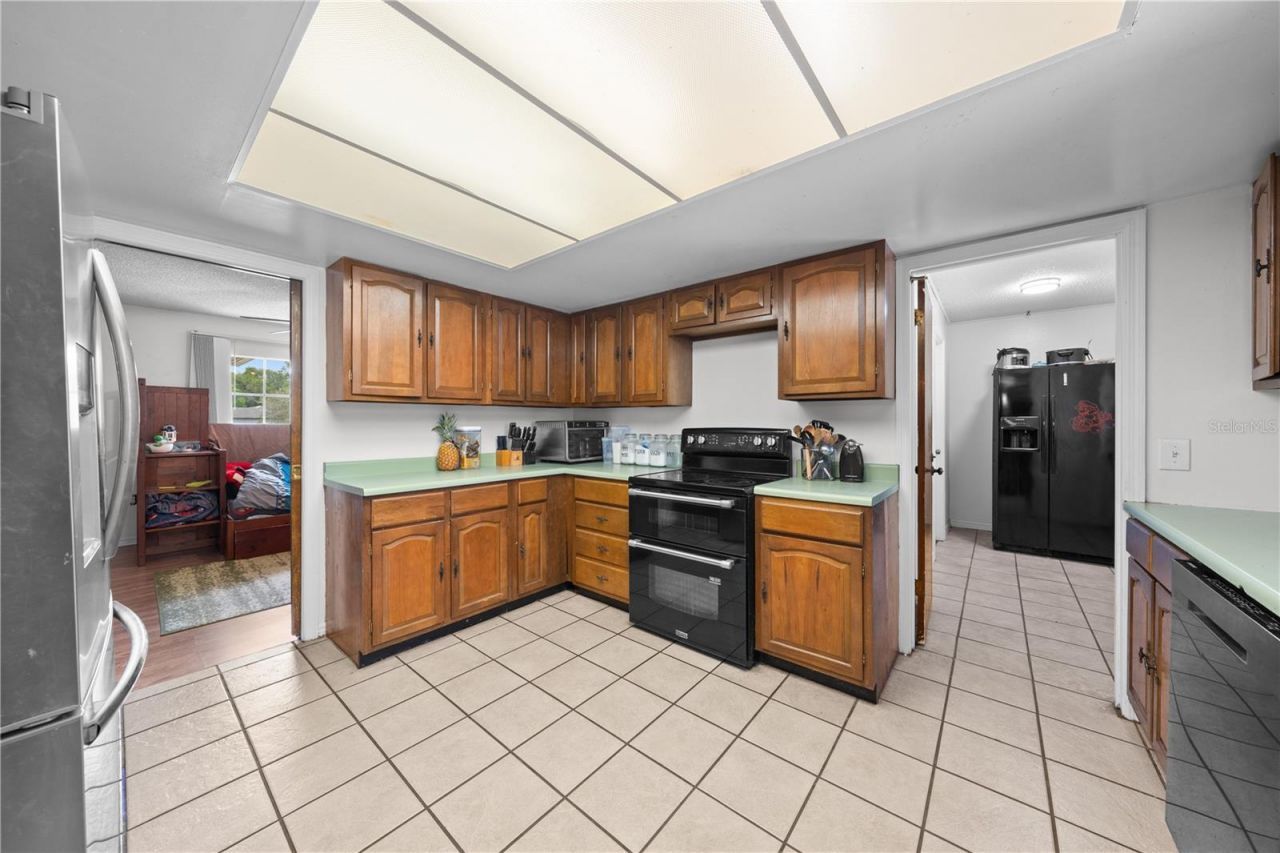6570 Bay Shore Drive, Saint Cloud, FL 34771 Photo