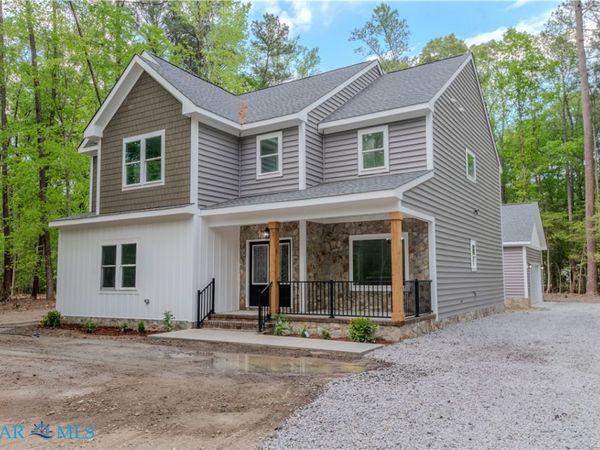 7673 Riverwatch Drive , Gloucester, VA 23061