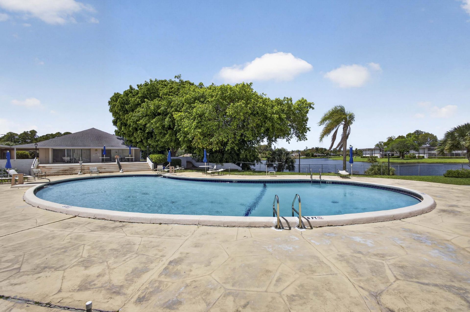 3 Greenway Vlg N, Unit 210, Royal Palm Beach, FL 33411 Photo