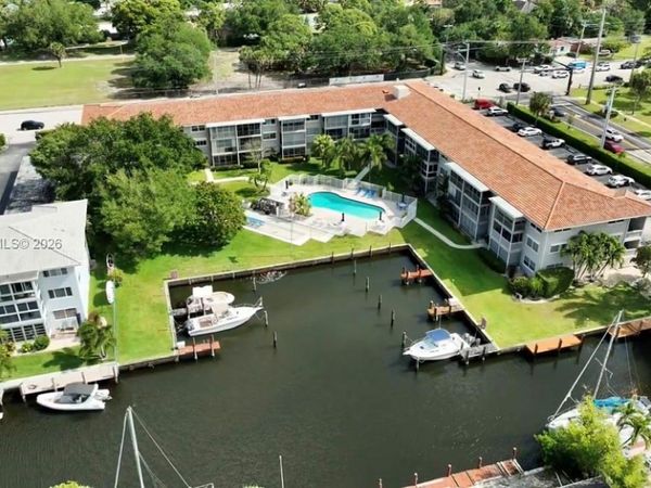 900 SW 12th St , Unit 110, Fort Lauderdale, FL 33315