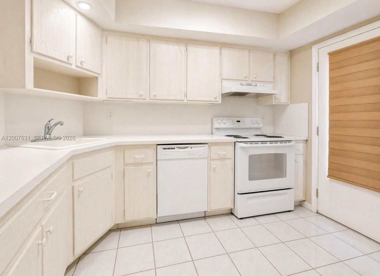 900 SW 12th St , Unit 110, Fort Lauderdale, FL 33315 Photo