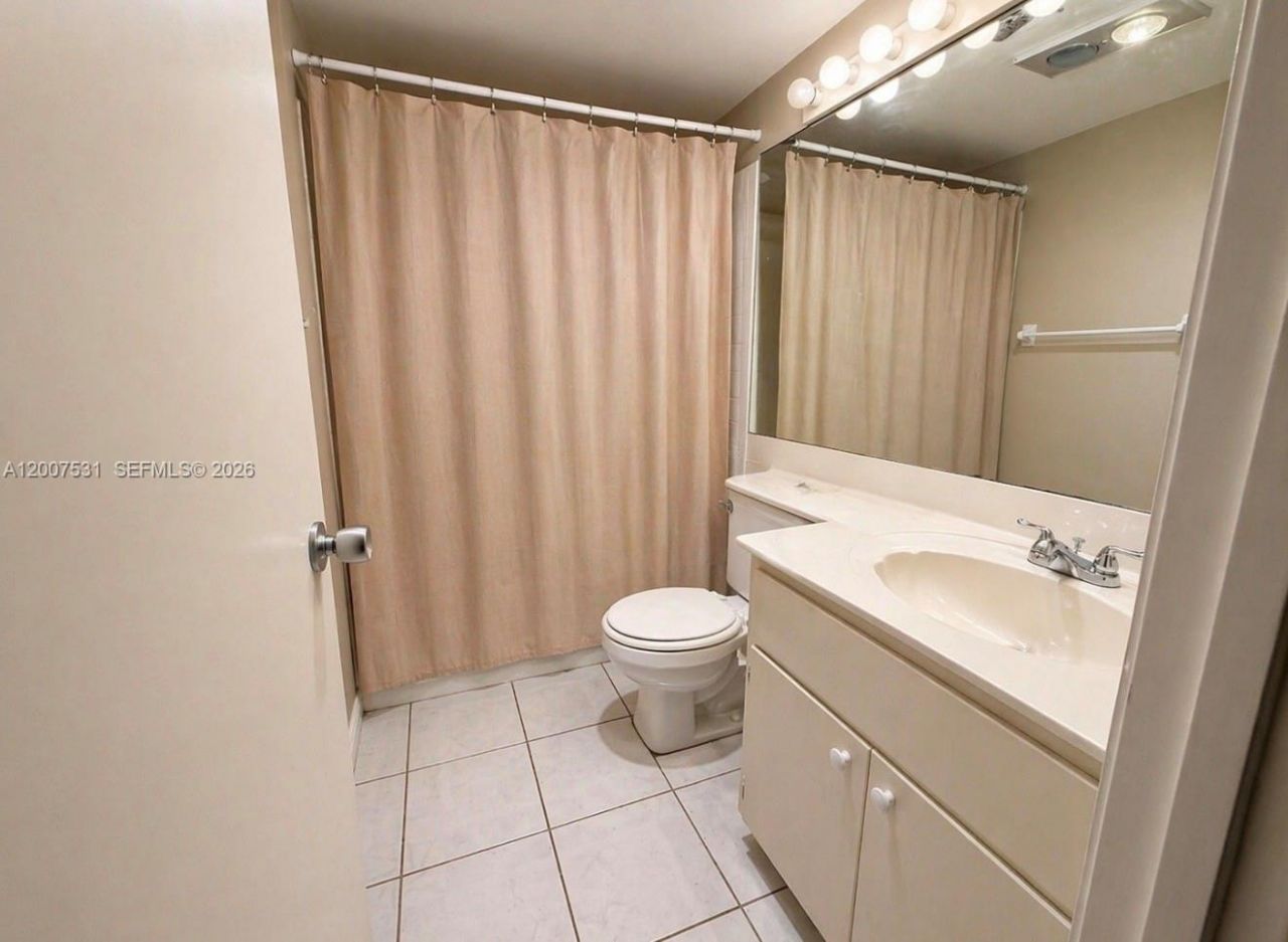 900 SW 12th St , Unit 110, Fort Lauderdale, FL 33315 Photo