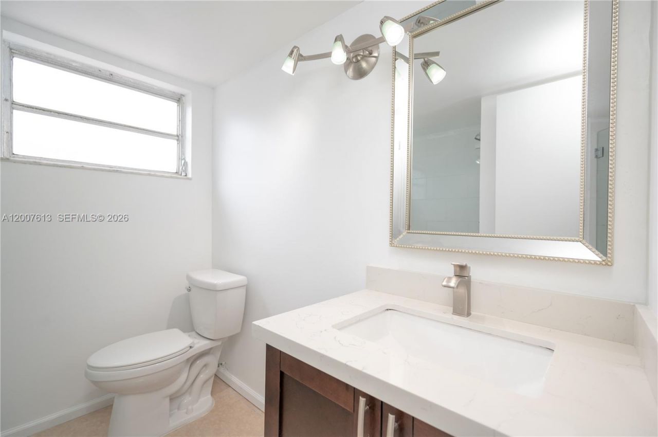 500 NE 26th St , Unit 2C, Miami, FL 33137 Photo