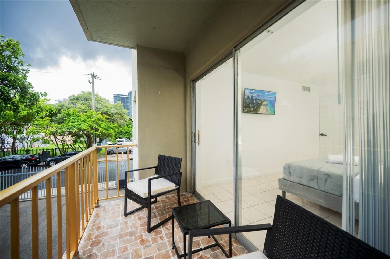 500 NE 26th St , Unit 2C, Miami, FL 33137 Photo