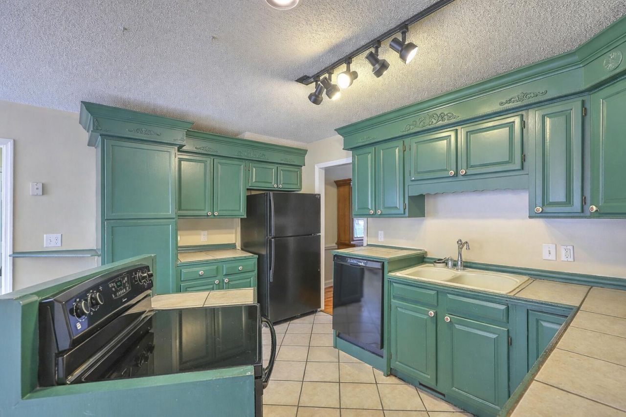307 Mcdougal Circle Photo 6