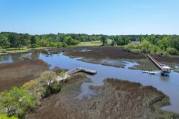 5355 Creek View Lane photo 4