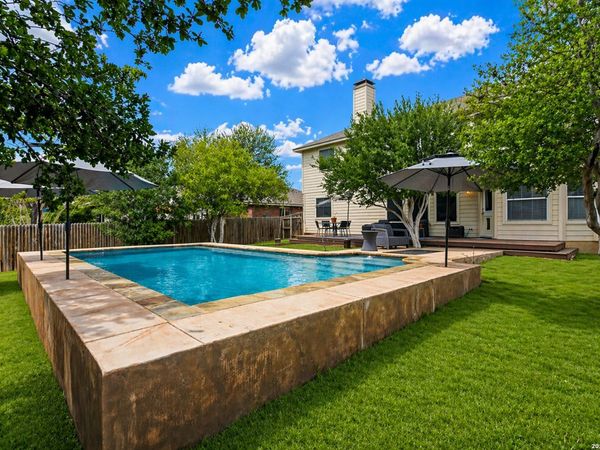 221 VALONA DR, Cibolo, TX 78108