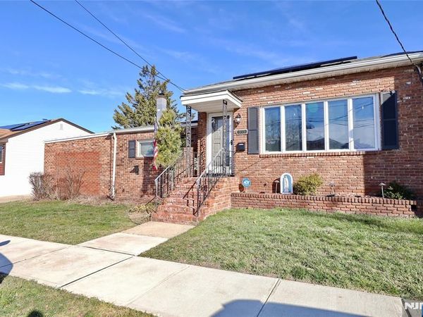 933 McCandless Place, LINDEN, NJ 07036