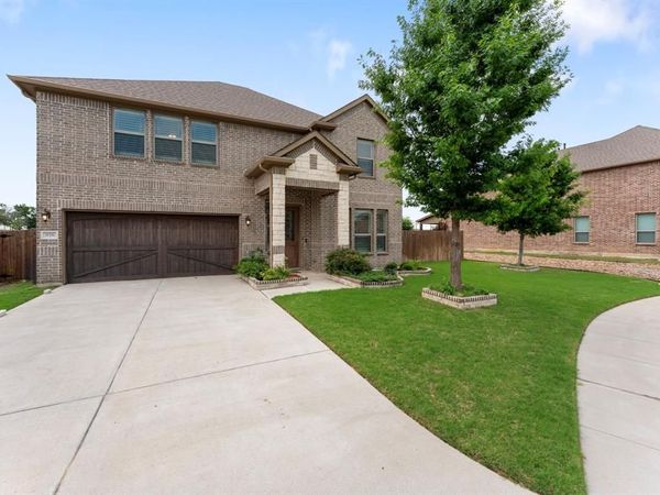 976 E Villas Court, Lewisville, TX 75067