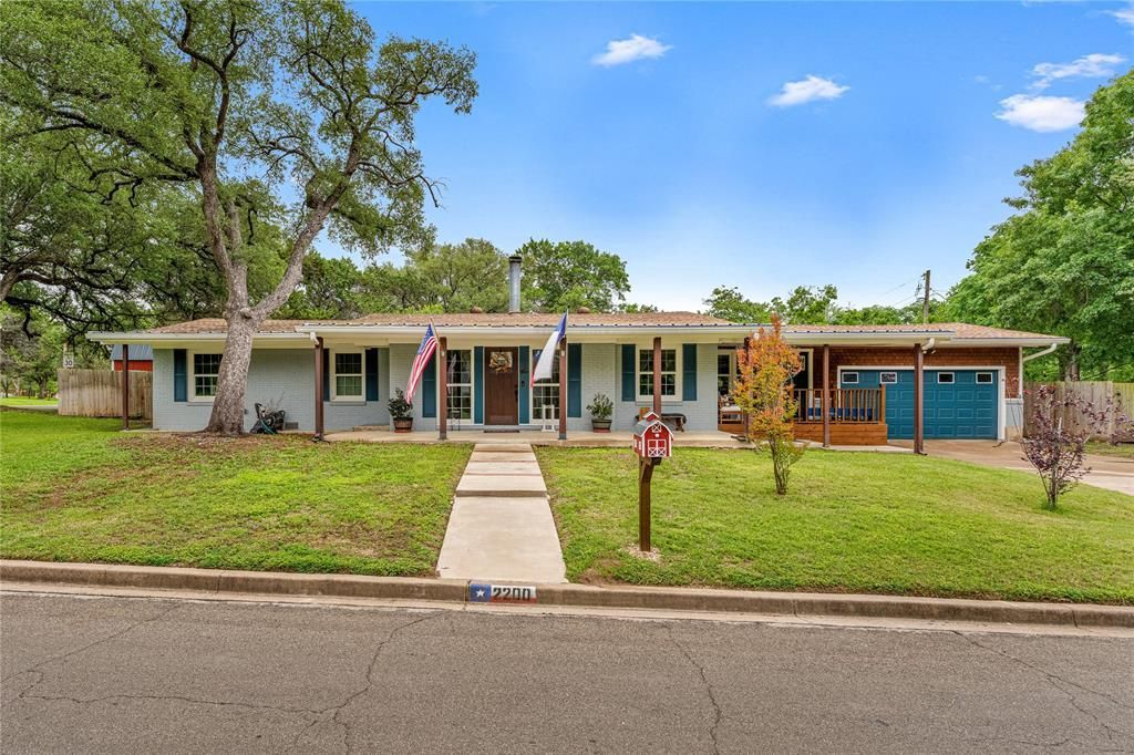 2200 Gregory Lane , Waco, TX 76708 Main Photo