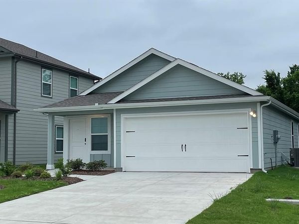 555 Bluejack Drive, Royse City, TX 75189