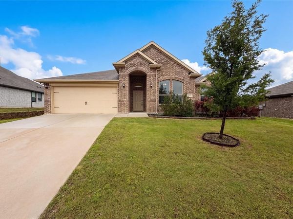 1631 Glade Meadows Drive, Burleson, TX 76058