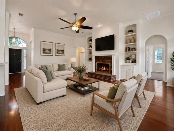813 Yosemite Trail, Mesquite, TX 75149