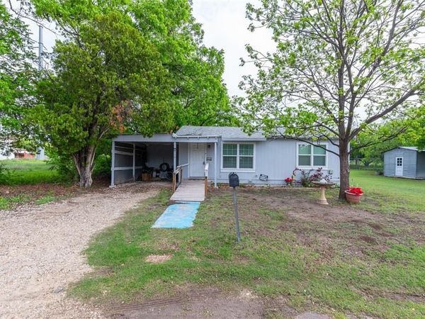 810 State Street, Winters, TX 79567