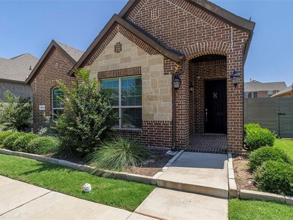 904 Parkside Drive, Argyle, TX 76226