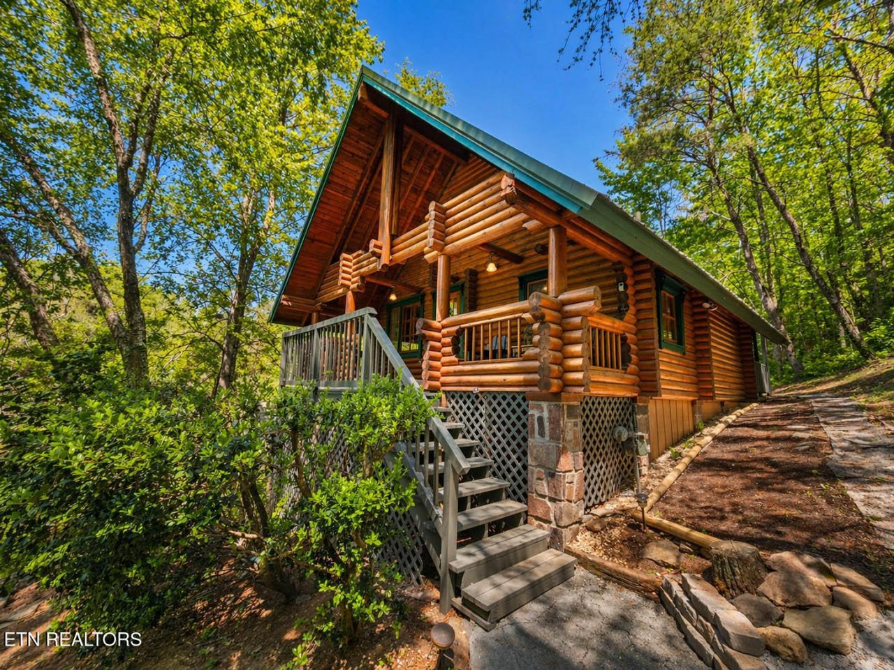 154 Smoky Mountain Way, Sevierville, TN 37876 Main Photo