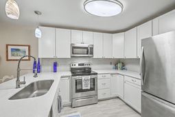 1713 Greystone Boulevard photo 4