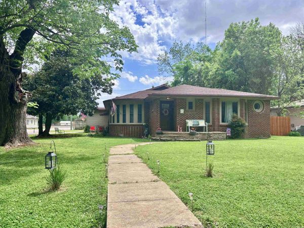 426 NW 2Nd St , Walnut Ridge, AR 72476
