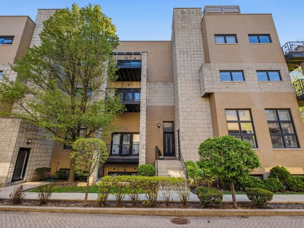 2144 W Schiller Street , Unit E, Chicago, IL 60622