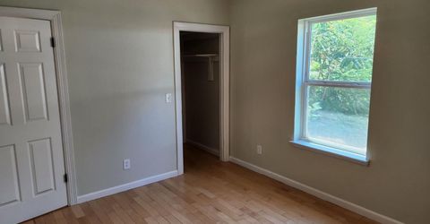 215 25th St, Sacramento, CA 95816 Photo