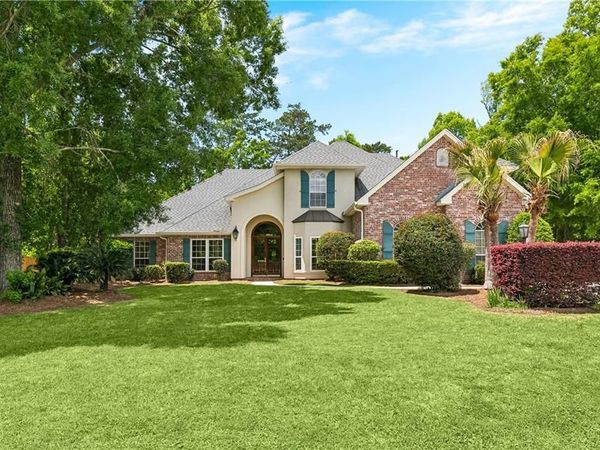 1 SPANISH MOSS Court, Mandeville, LA 70471
