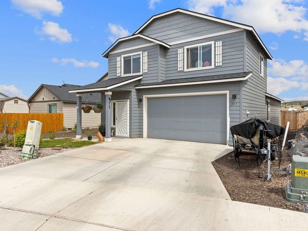 397 NE Orchid Court, Madras, OR 97741
