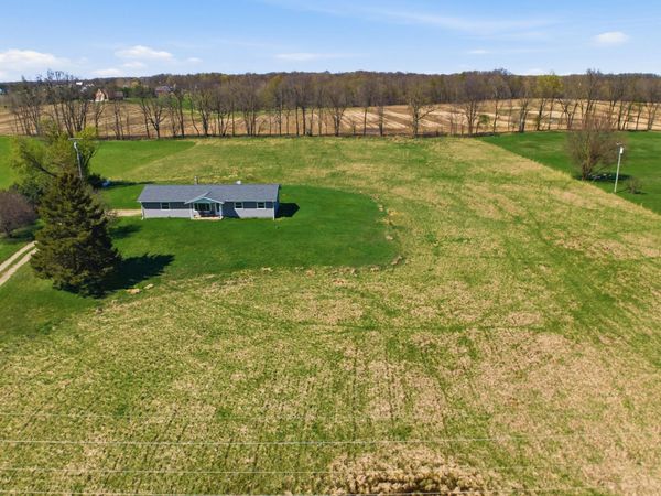 11580 Bell Oak Road, Webberville, MI 48892