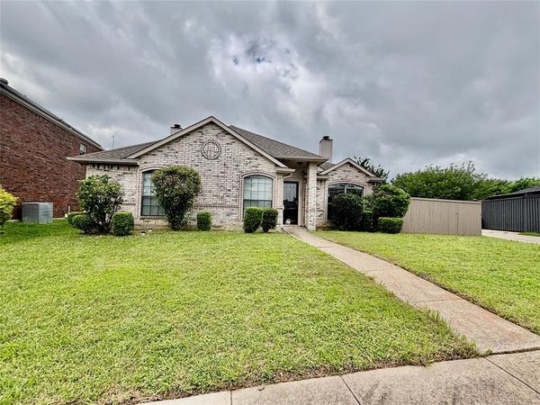 1701 Hillside Drive, Balch Springs, TX 75180