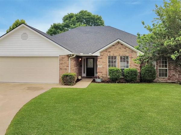 709 Elm Circle, Van Alstyne, TX 75495