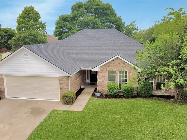 709 Elm Circle, Van Alstyne, TX 75495