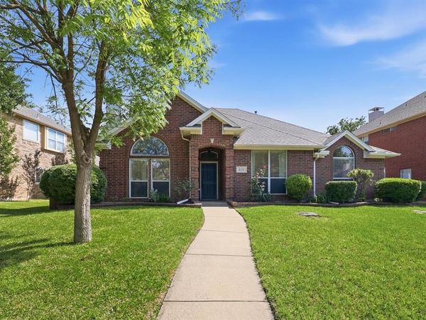 2112 Greenview Drive, Carrollton, TX 75010