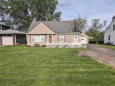 328 Whipple Avenue NW, Canton, OH 44708