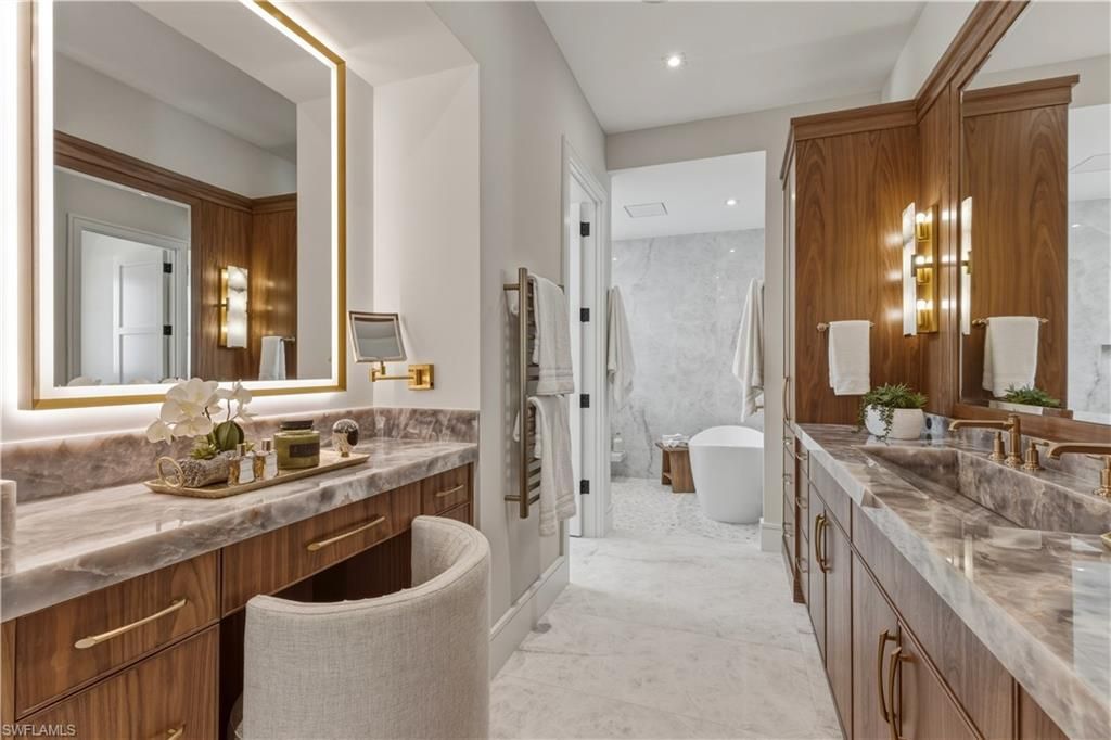 1079 Diana Ave, Naples, FL 34103 Photo