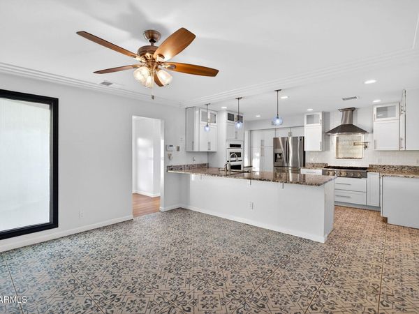 13429 N 29th Place, Phoenix, AZ 85032