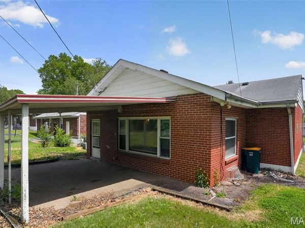 9243 Filibert Drive , Bellefontaine Nghbrs, MO 63137