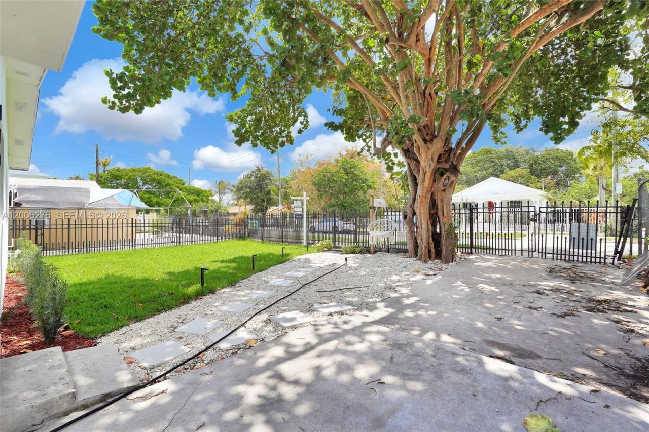 153 NW 42nd St, Unit 1, Miami, FL 33127 Photo
